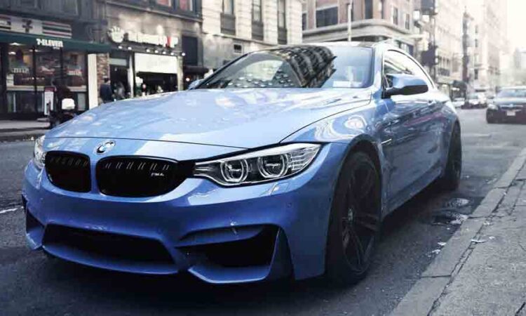 The Aston Martin Vanquish Volante is on display 4 The Aston Martin Vanquish Volante is on display